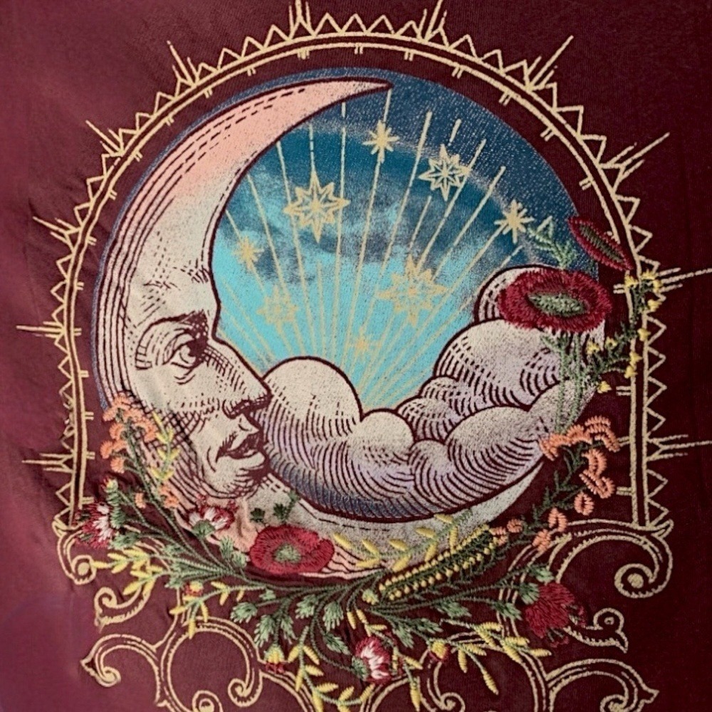 TORRID Celestial Moon‎ Graphic (Partially Embroidered)Classic Tee NWT Size 1X
